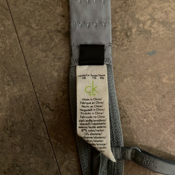 Calvin Klein blue bra 34B - Picture 3 of 3